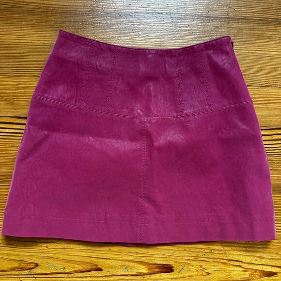 Free People dark pink faux leather mini skirt SIZE 2 - Picture 1 of 5
